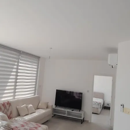 Penthouse 1 Bedroom Sleeps 4 Apartment *