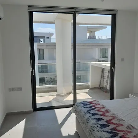 Penthouse 1 Bedroom Sleeps 4 *