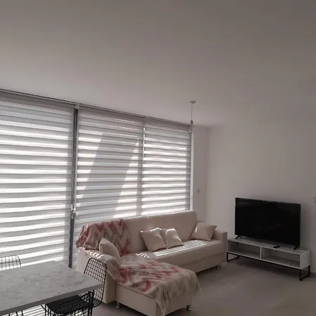Penthouse 1 Bedroom Sleeps 4 *